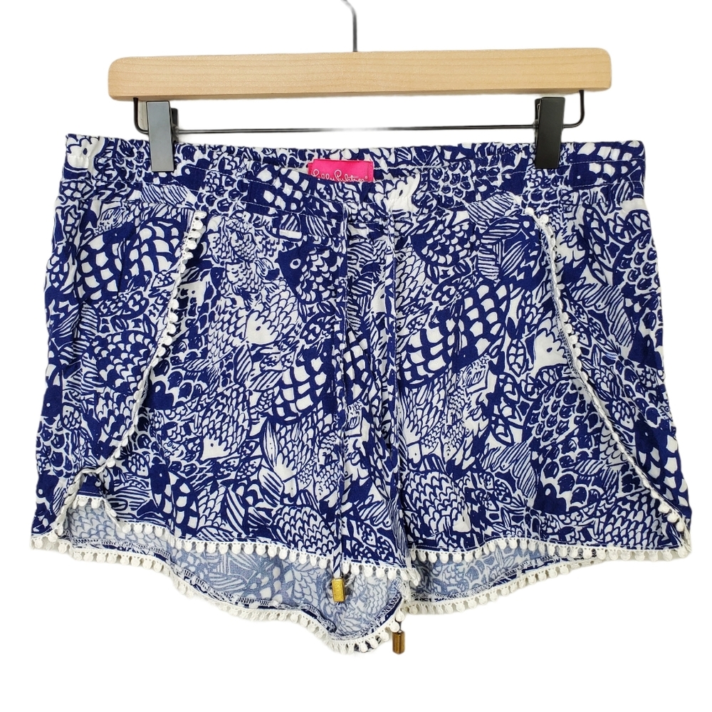 {Lilly Pulitzer} Blue & White Fish Print Pom Short